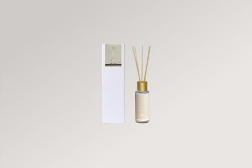 【限定商品】PERFUMERS 90days ディフューザー(アンゴラホワイト)