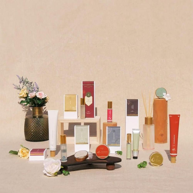 【限定セット】PERFUMERS ハンド＆ボディクリーム 2本セット+香りカード6枚セット